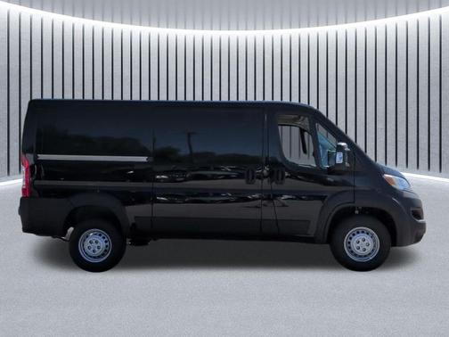 Black Clearcoat 2026 RAM ProMaster 1500 Low Roof