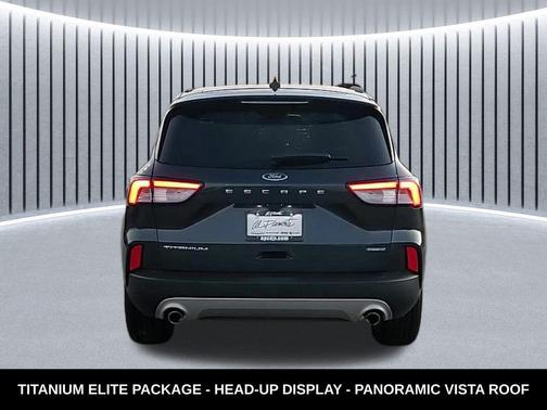 2022 Ford Escape Titanium