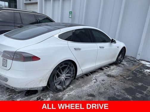2015 Tesla Model S 70D