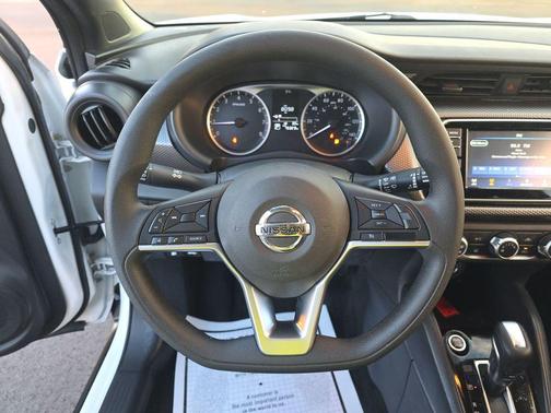 2020 Nissan Kicks S
