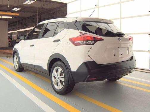 2020 Nissan Kicks S