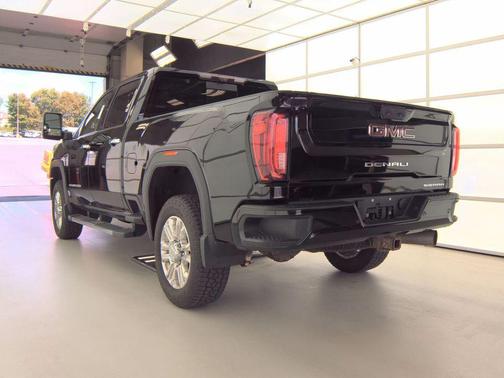 2021 GMC Sierra 2500 Denali
