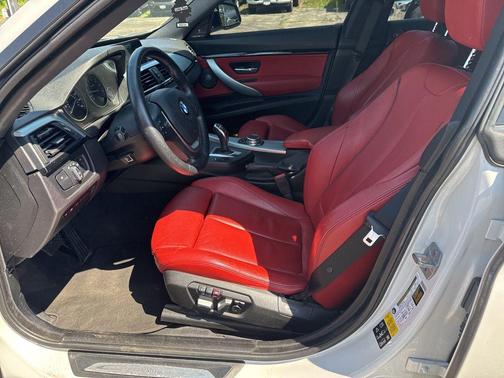 White Metallic 2016 BMW 335 Gran Turismo xDrive