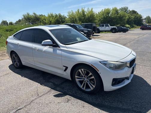 White Metallic 2016 BMW 335 Gran Turismo xDrive