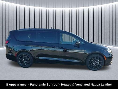 2025 Chrysler Pacifica Limited