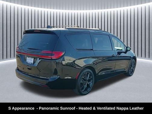 2025 Chrysler Pacifica Limited