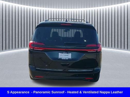 2025 Chrysler Pacifica Limited