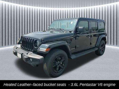 Black Clearcoat 2023 Jeep Wrangler 4-Door Sahara Altitude
