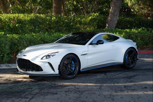 2025 Aston Martin Vantage 