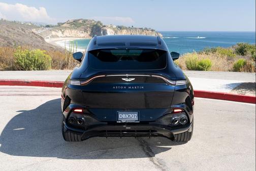 2025 Aston Martin DBX 707