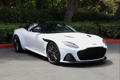 Q Platinum White 2023 Aston Martin DBS