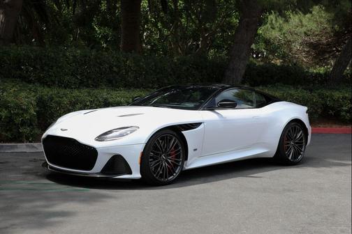 Q Platinum White 2023 Aston Martin DBS