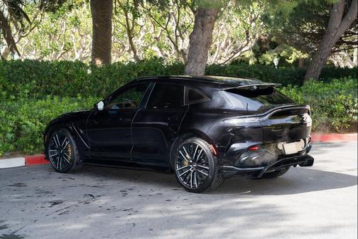 2023 Aston Martin DBX 707