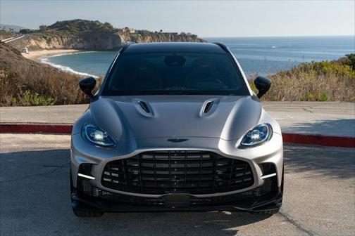 2025 Aston Martin DBX 707
