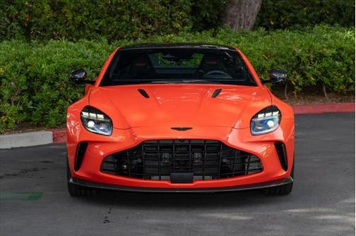 2025 Aston Martin Vantage Base