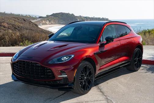 2025 Aston Martin DBX 707