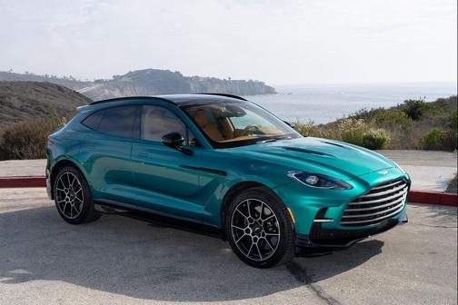 2025 Aston Martin DBX 707