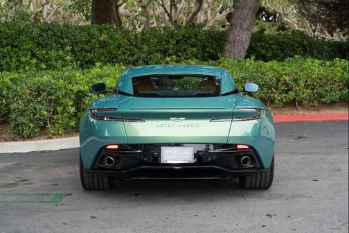 2024 Aston Martin DB12 