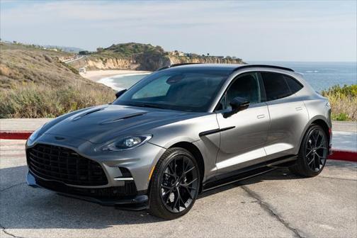 2025 Aston Martin DBX 707