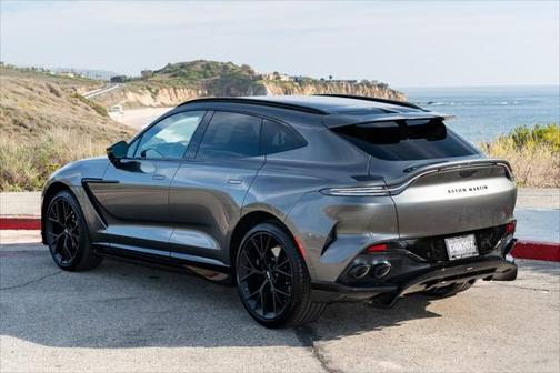 2025 Aston Martin DBX 707