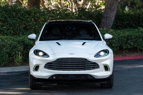 2021 Aston Martin DBX Base