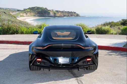 2026 Aston Martin Vantage 