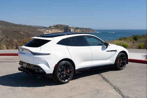 2025 Aston Martin DBX 707