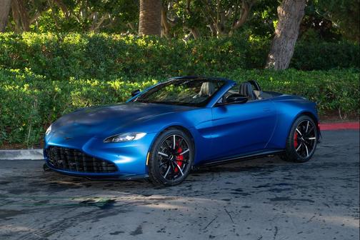 2022 Aston Martin Vantage 