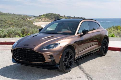 2025 Aston Martin DBX 707