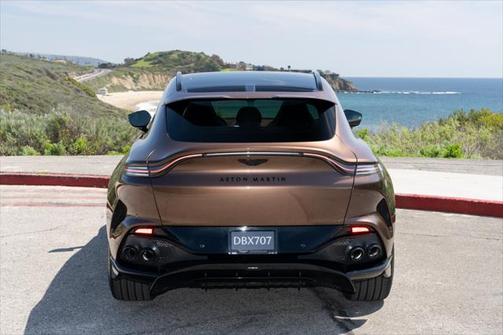 2025 Aston Martin DBX 707