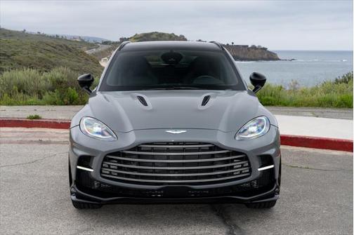 2025 Aston Martin DBX 707