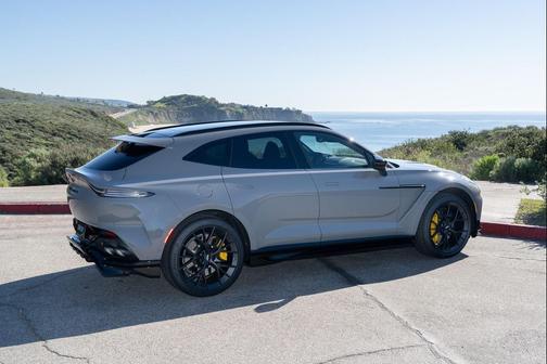 2026 Aston Martin DBX 707