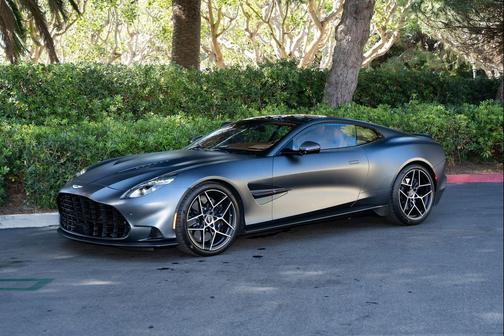 2025 Aston Martin Vanquish V12