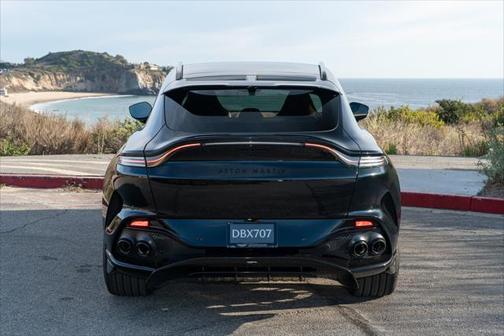 2025 Aston Martin DBX 707