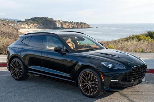 2025 Aston Martin DBX 707