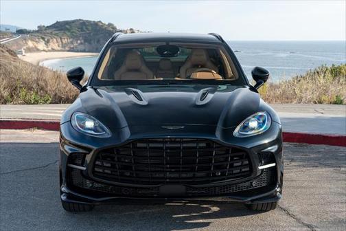 2025 Aston Martin DBX 707
