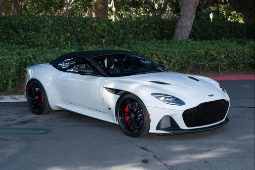 2023 Aston Martin DBS Volante
