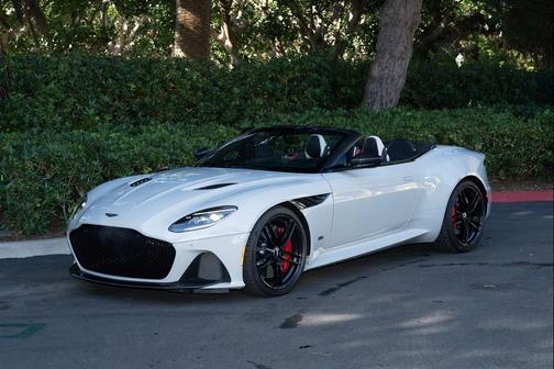 2023 Aston Martin DBS Volante