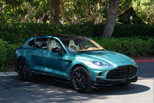 2023 Aston Martin DBX 707
