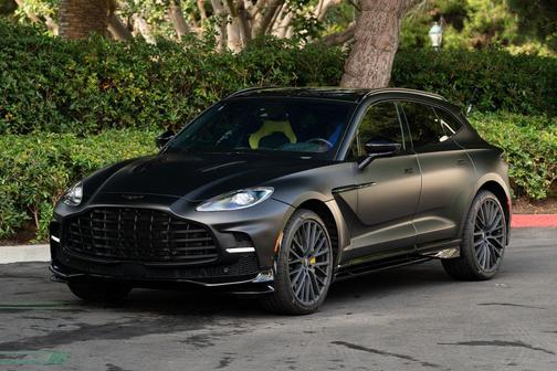 2023 Aston Martin DBX 707