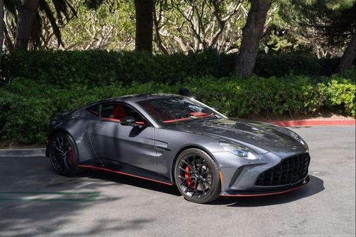 2026 Aston Martin Vantage Base