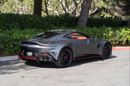 2026 Aston Martin Vantage Base