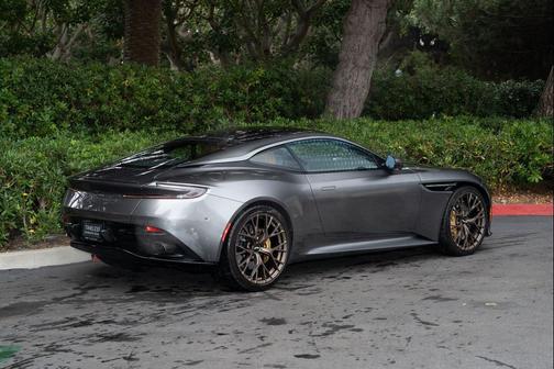 2025 Aston Martin DB12 