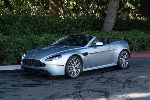 2015 Aston Martin V8 Vantage Base