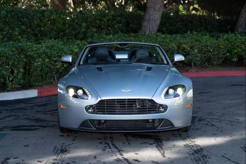 2015 Aston Martin V8 Vantage Base
