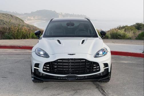 2026 Aston Martin DBX 707