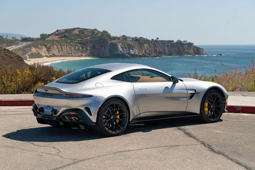 2025 Aston Martin Vantage Base