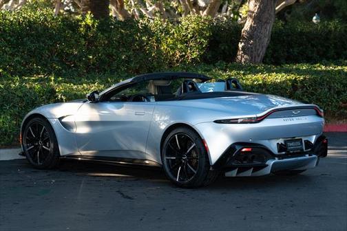 2023 Aston Martin Vantage Roadster