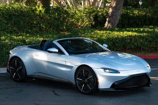 2023 Aston Martin Vantage Roadster
