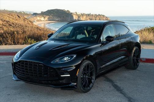 2025 Aston Martin DBX 707